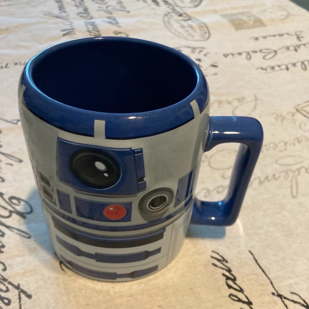 Disney Star Wars R2D2 Ceramic Coffee Mug, tm Lucasfilm, Ltd. Made in Thailand